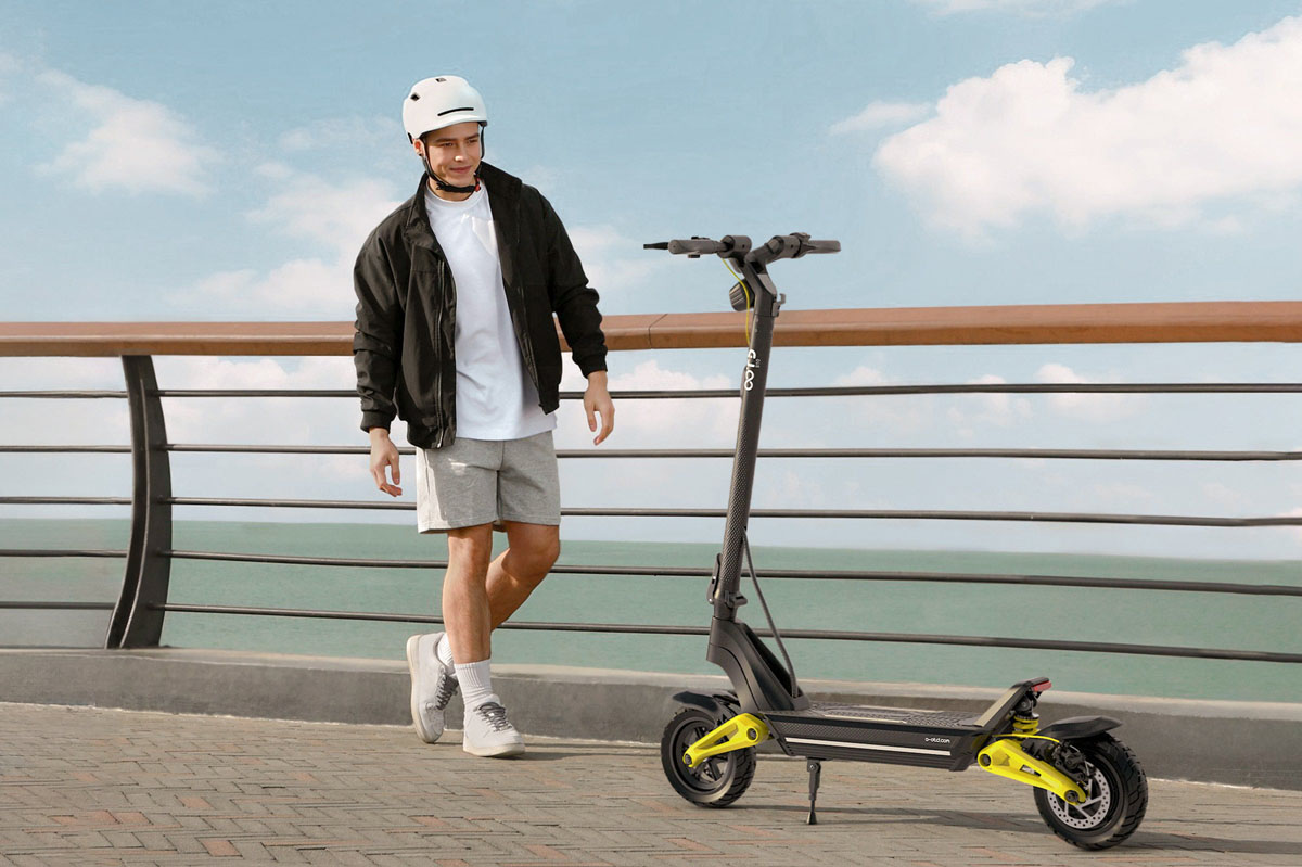 OOTD S10 Folding Electric Scooter 10 Zoll Reifen 1400W Motor 20Ah Batterie Max 25km/h Reichweite 70km