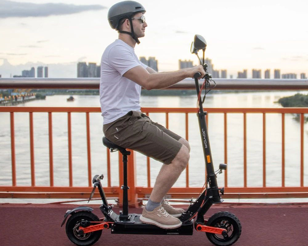 Komfortabel Kørsel Med 10 Tommer Brede Offroad-dæk