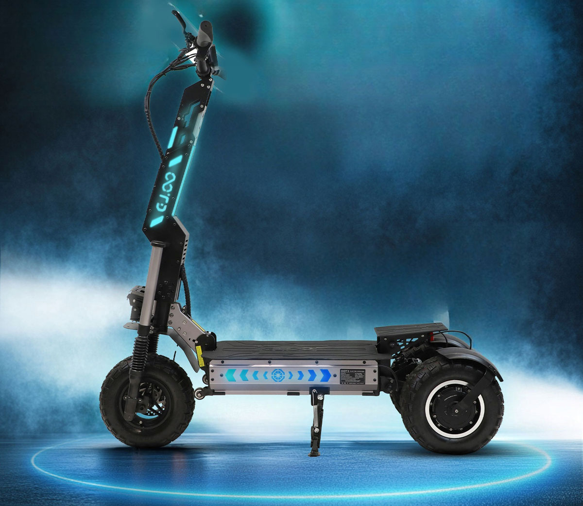 OOTD T30 Faltbarer Elektroroller 3200W Motor 60V 31.2Ah Batterie 13 Zoll Off-Road Reifen Max 65km 100km