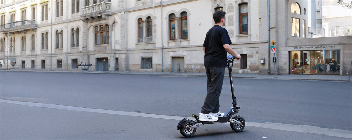 OOTD T10 Electric Scooter 500W 48V 13AH 11 inch Vacuum Tires Max 50km/h 45km